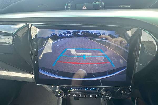 2019 Toyota Hilux SR5 GUN126R 4X4