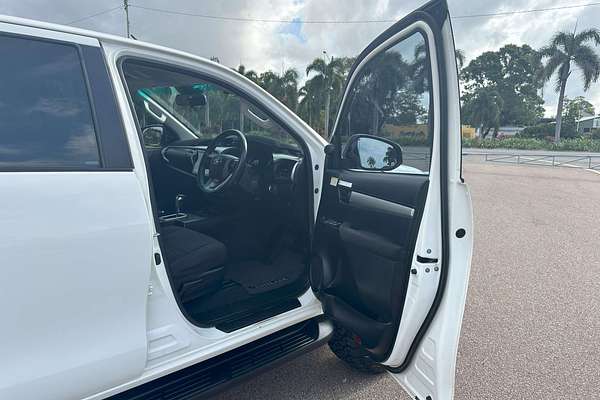 2019 Toyota Hilux SR5 GUN126R 4X4