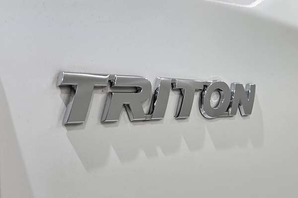 2022 Mitsubishi Triton GLS MR 4X4