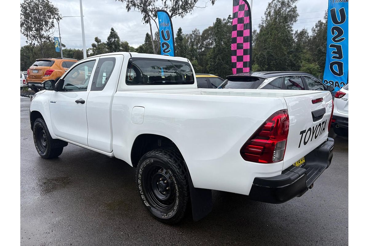 2018 Toyota Hilux Workmate GUN125R 4X4