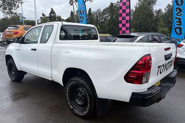 2018 Toyota Hilux Workmate GUN125R 4X4