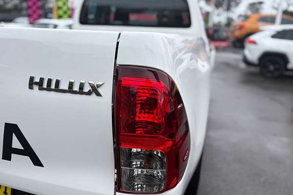 2018 Toyota Hilux Workmate GUN125R 4X4