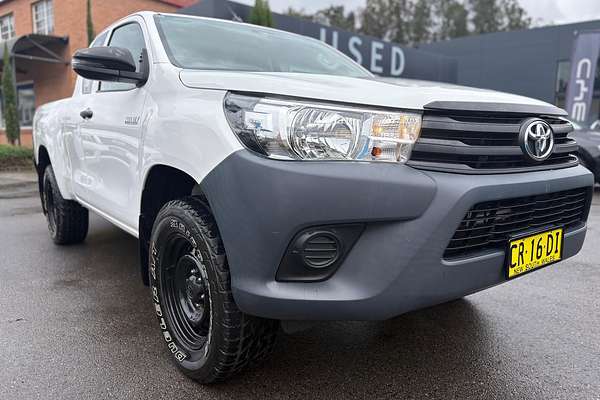 2018 Toyota Hilux Workmate GUN125R 4X4