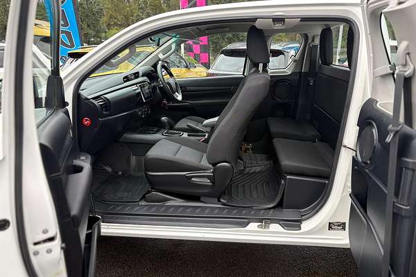 2018 Toyota Hilux Workmate GUN125R 4X4