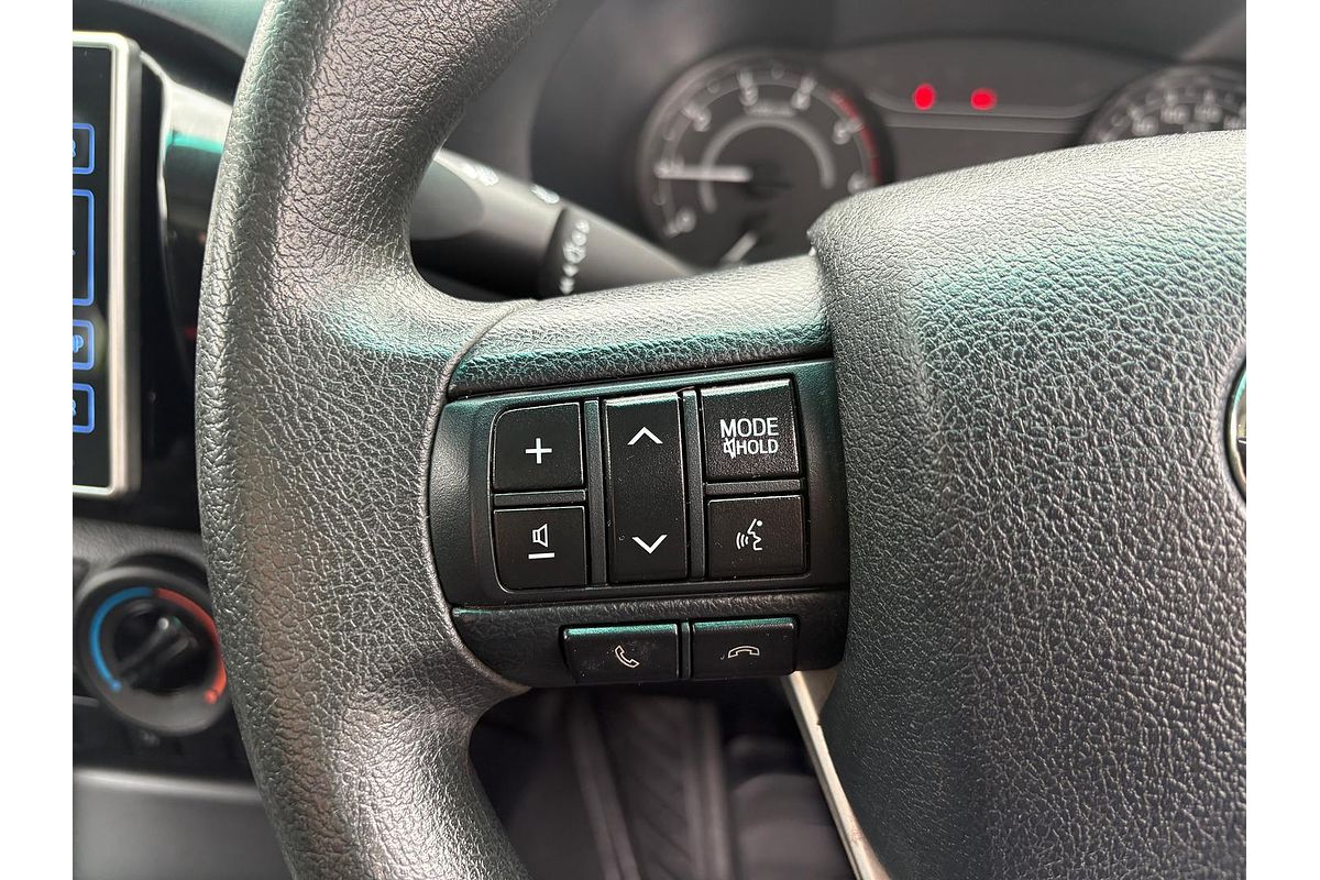 2018 Toyota Hilux Workmate GUN125R 4X4