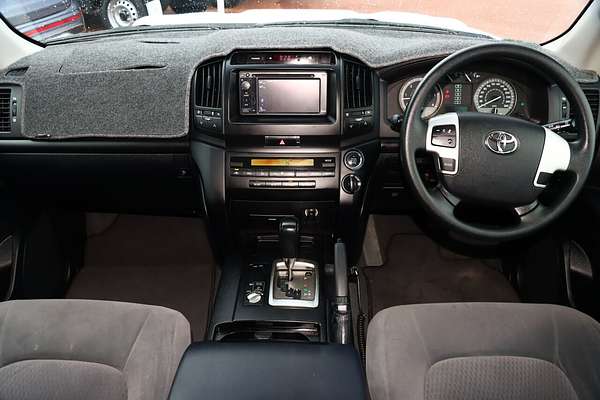 2014 Toyota Landcruiser GXL VDJ200R