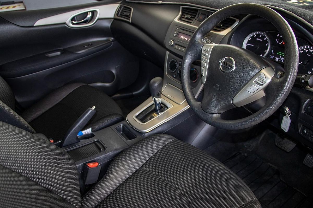 2013 Nissan Pulsar ST C12