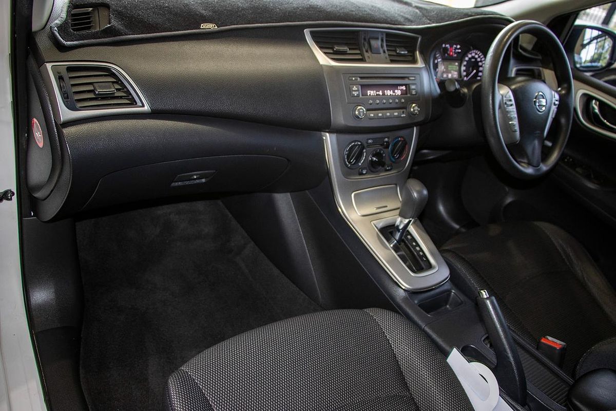 2013 Nissan Pulsar ST C12
