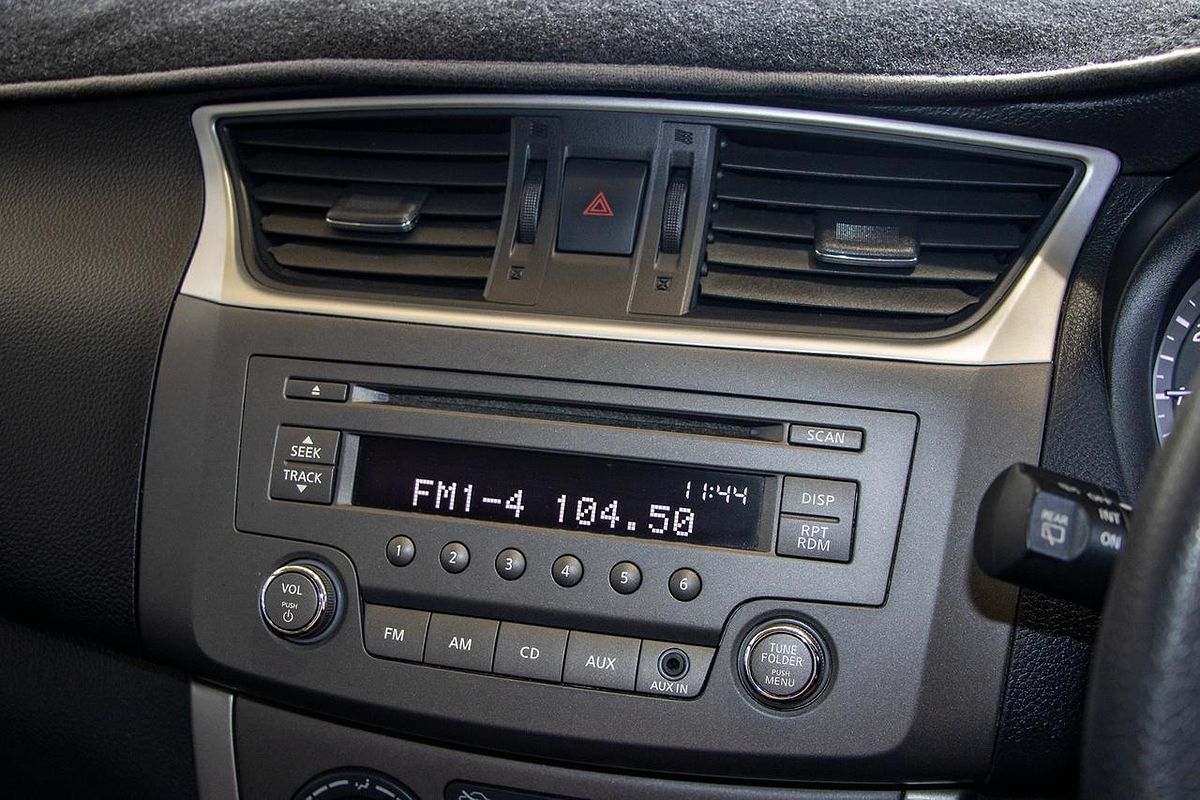 2013 Nissan Pulsar ST C12