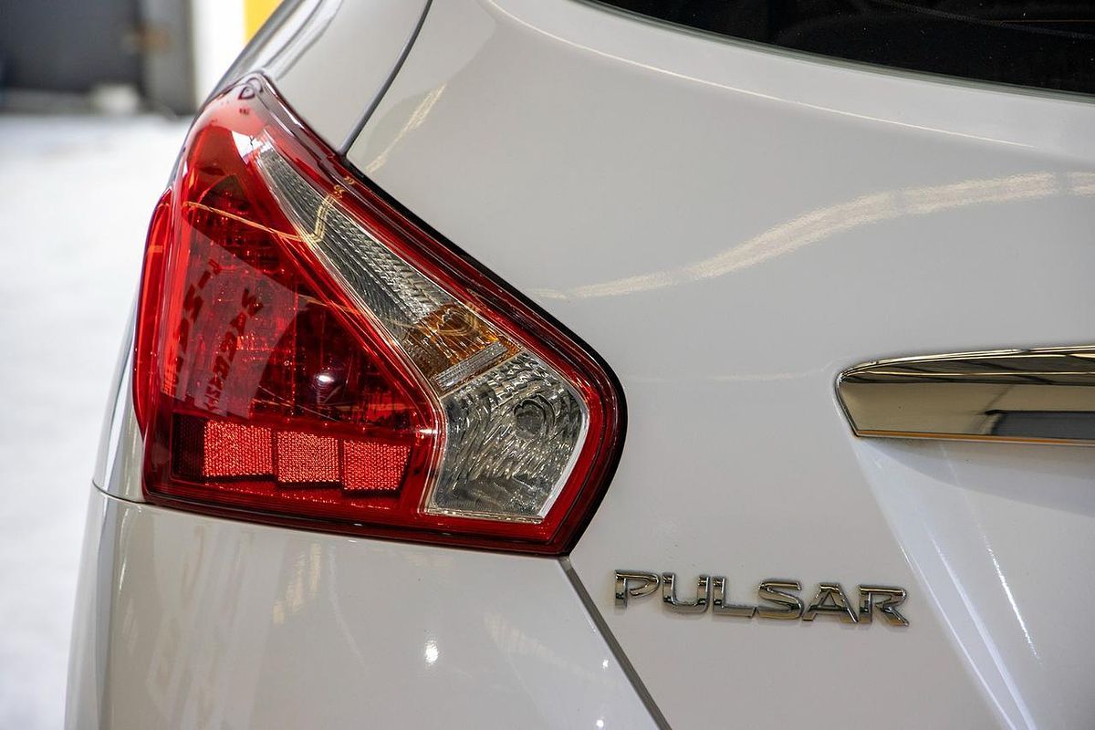 2013 Nissan Pulsar ST C12