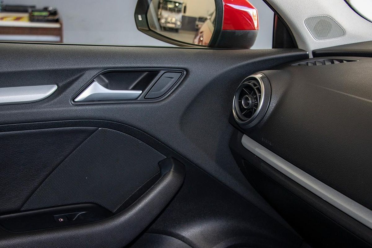 2014 Audi A3 Attraction 8V