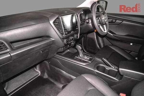 2025 Isuzu D-MAX SX 4X4