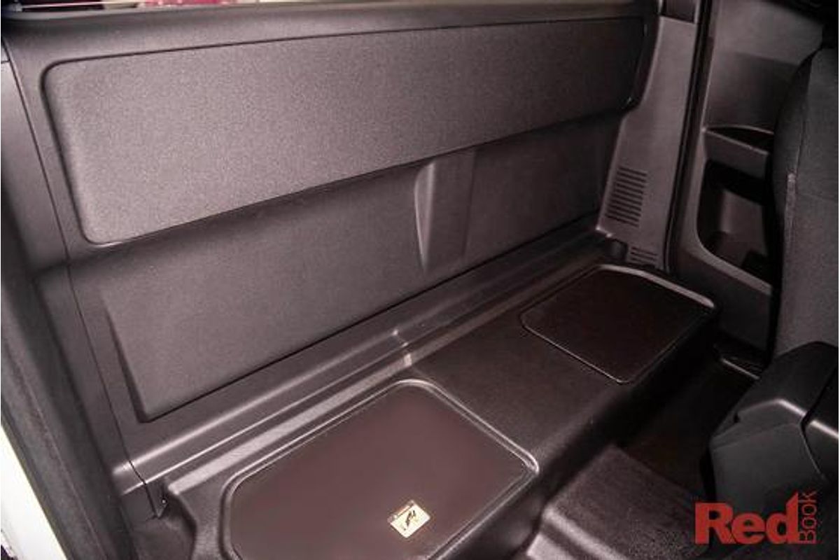 2025 Isuzu D-MAX SX 4X4