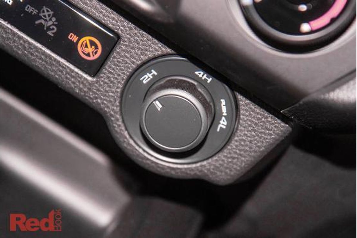 2025 Isuzu D-MAX SX 4X4