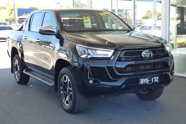 2022 Toyota Hilux SR5 GUN126R 4X4