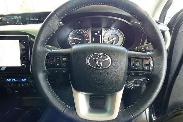 2022 Toyota Hilux SR5 GUN126R 4X4