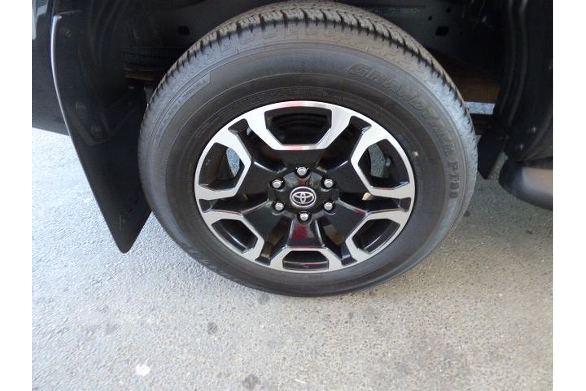 2022 Toyota Hilux SR5 GUN126R 4X4