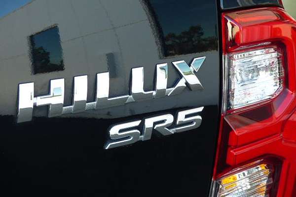 2022 Toyota Hilux SR5 GUN126R 4X4