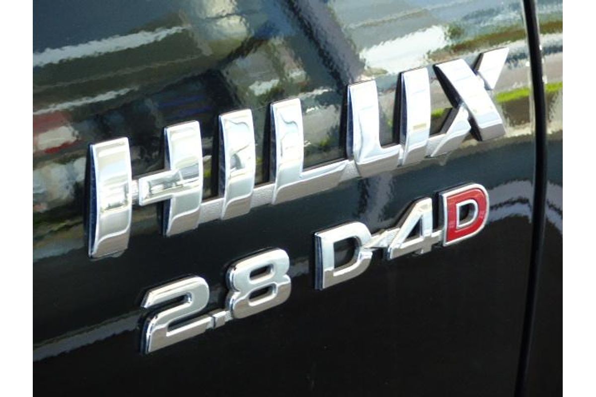 2022 Toyota Hilux SR5 GUN126R 4X4