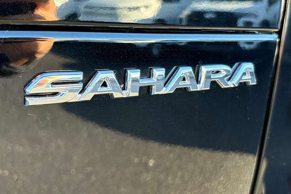 2024 Toyota Landcruiser Sahara FJA300R