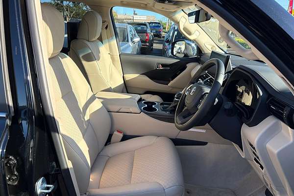 2024 Toyota Landcruiser Sahara FJA300R