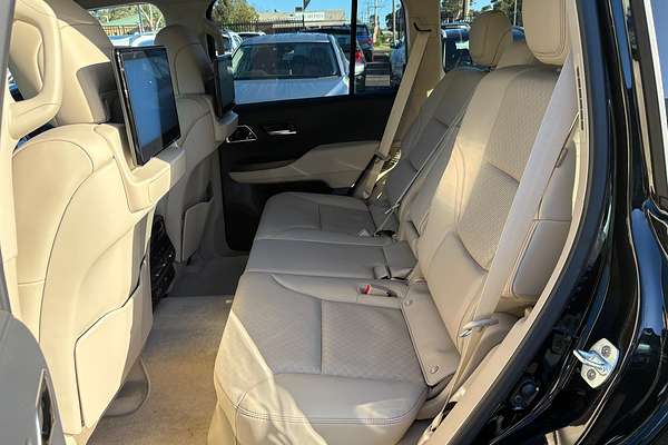 2024 Toyota Landcruiser Sahara FJA300R