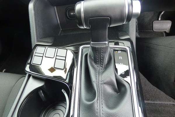 2022 Kia Sportage SX NQ5