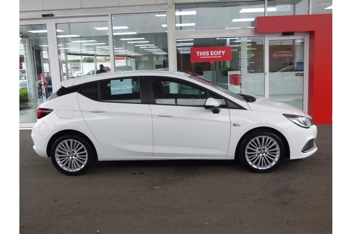 2017 Holden Astra R BK