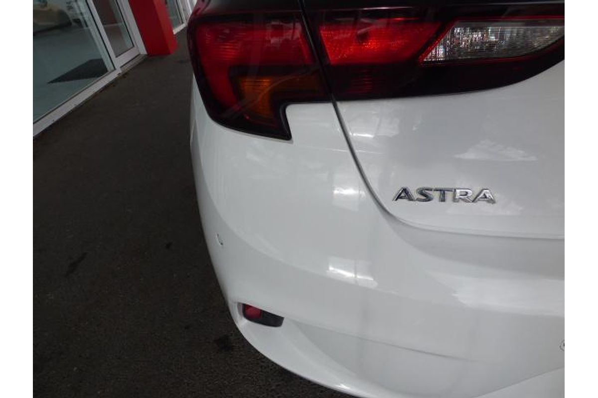 2017 Holden Astra R BK