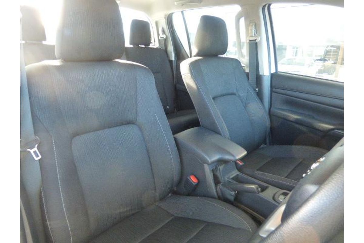 2024 Toyota Hilux SR 48V GUN126R 4X4