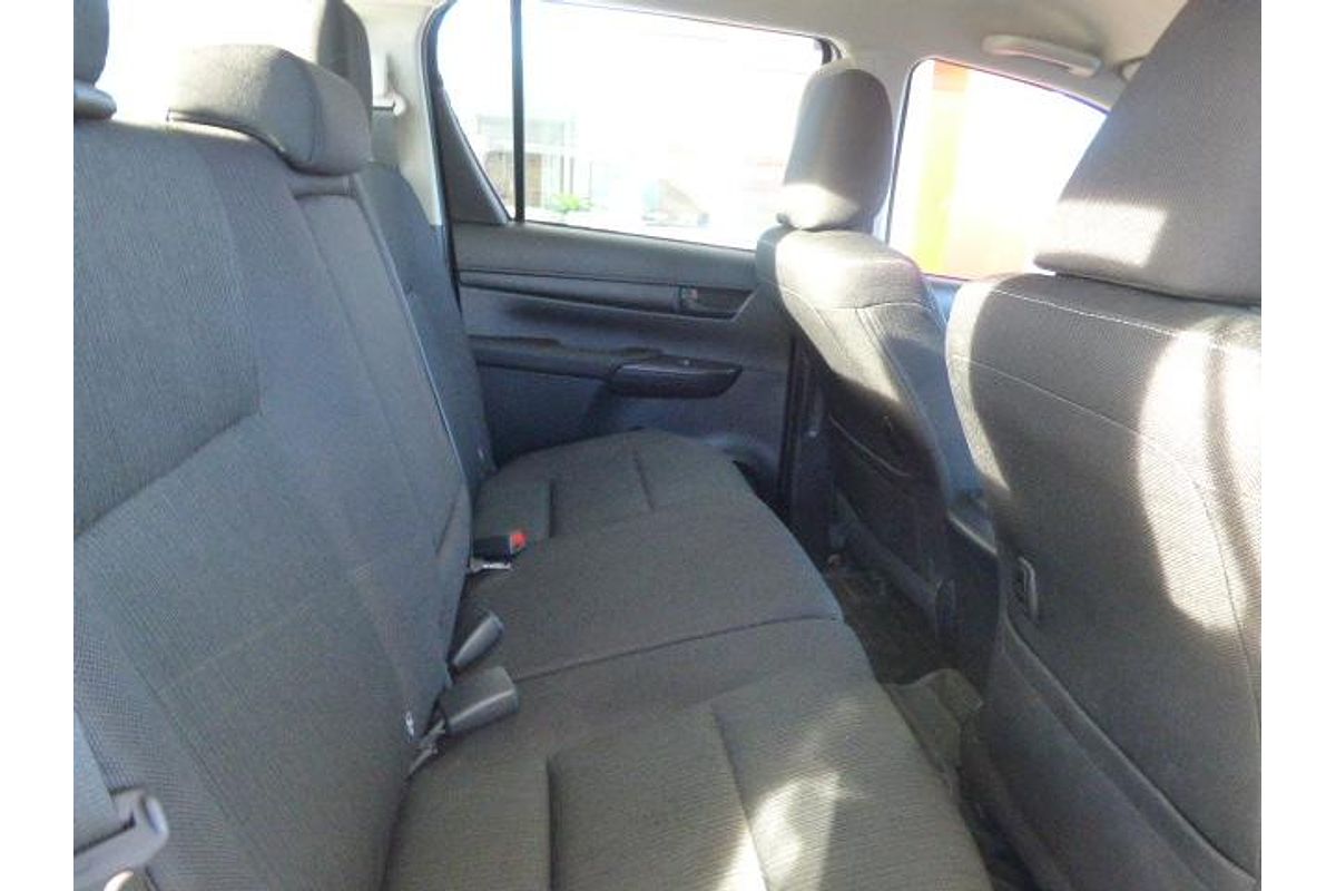 2024 Toyota Hilux SR 48V GUN126R 4X4