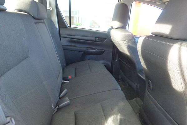 2024 Toyota Hilux SR 48V GUN126R 4X4