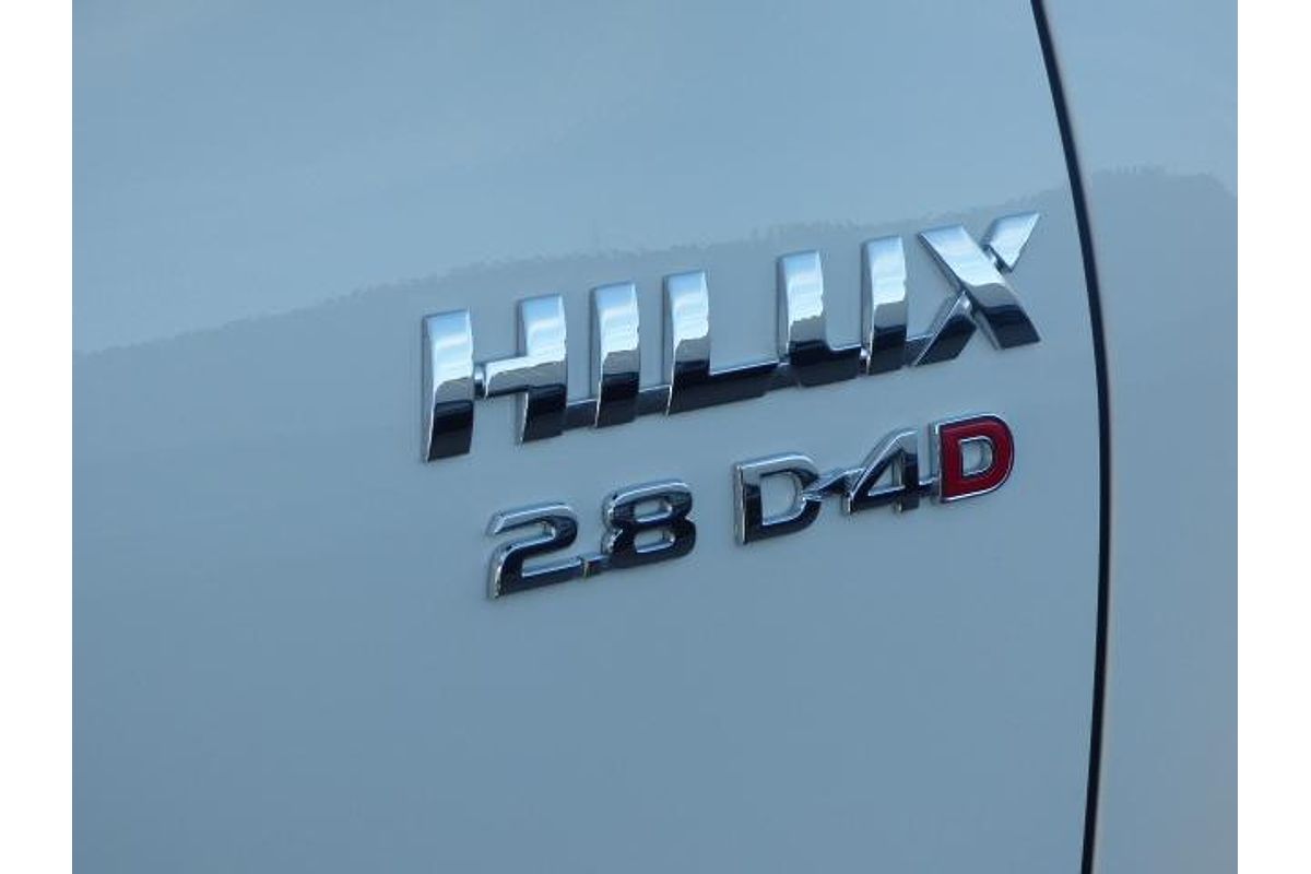 2024 Toyota Hilux SR 48V GUN126R 4X4