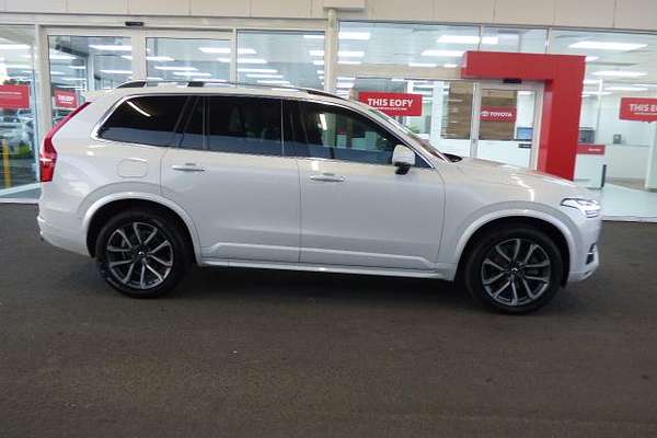2018 Volvo XC90 D5 Momentum