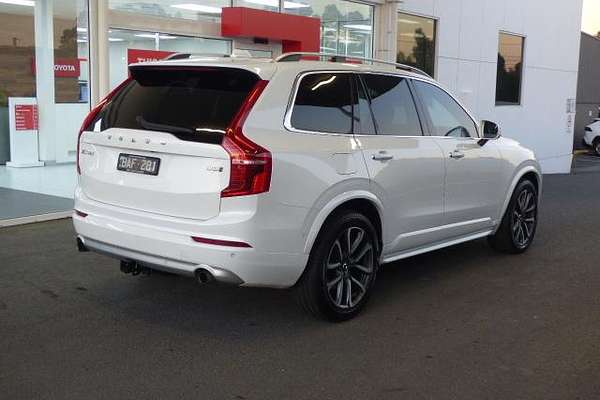 2018 Volvo XC90 D5 Momentum