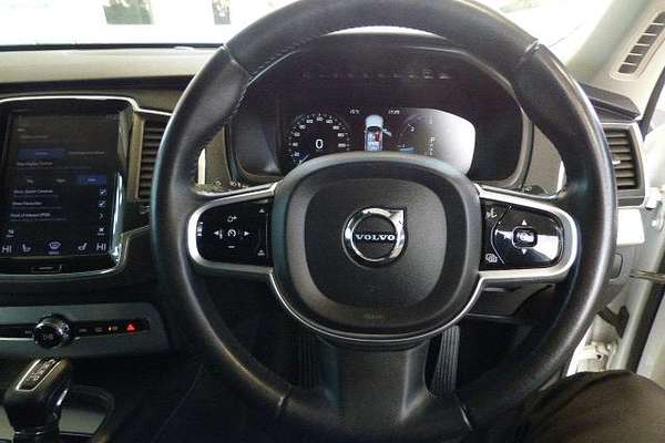 2018 Volvo XC90 D5 Momentum
