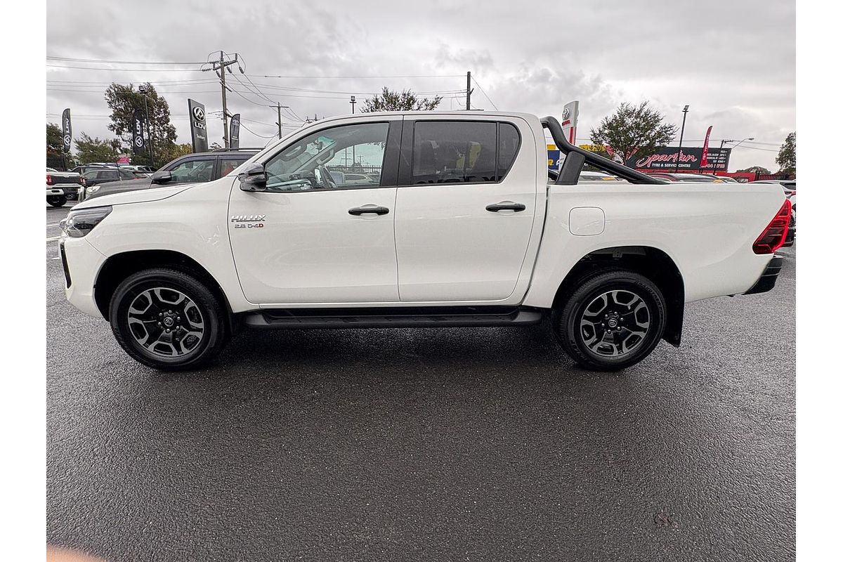 2024 Toyota Hilux SR5 48V GUN126R 4X4