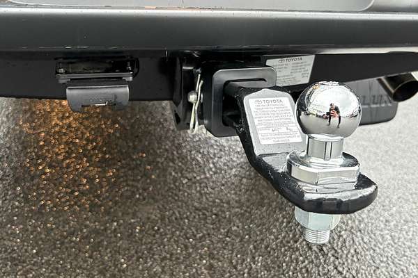 2024 Toyota Hilux SR5 48V GUN126R 4X4