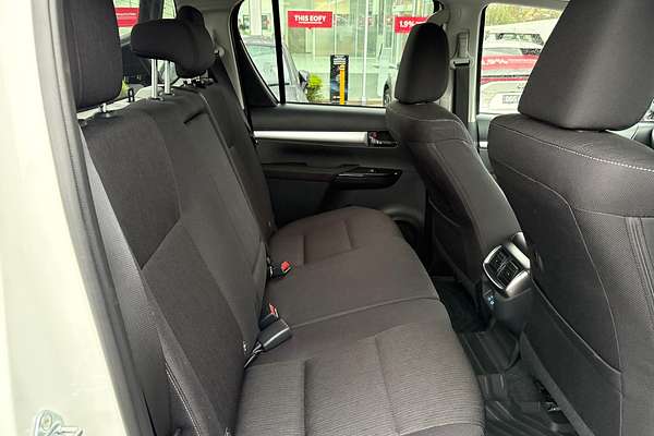 2024 Toyota Hilux SR5 48V GUN126R 4X4