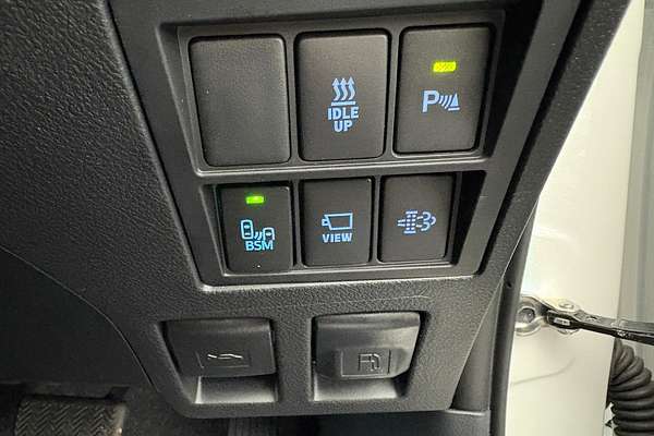 2024 Toyota Hilux SR5 48V GUN126R 4X4