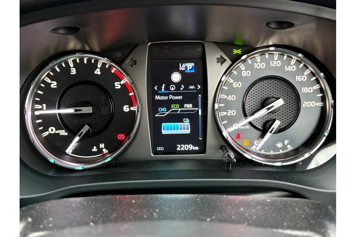 2024 Toyota Hilux SR5 48V GUN126R 4X4