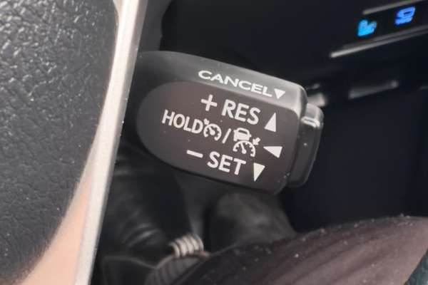 2024 Toyota Hilux SR5 48V GUN126R 4X4