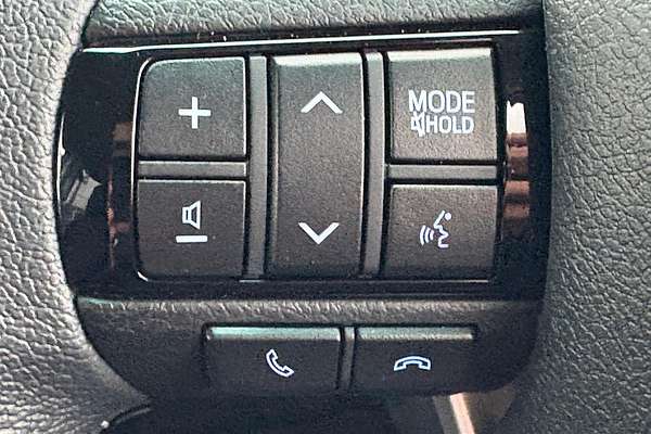 2024 Toyota Hilux SR5 48V GUN126R 4X4
