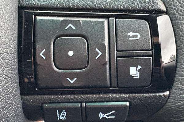 2024 Toyota Hilux SR5 48V GUN126R 4X4