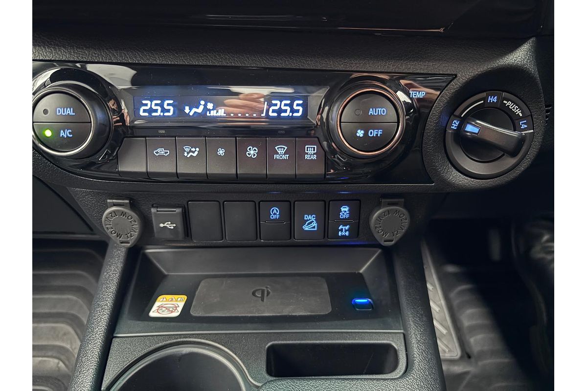 2024 Toyota Hilux SR5 48V GUN126R 4X4