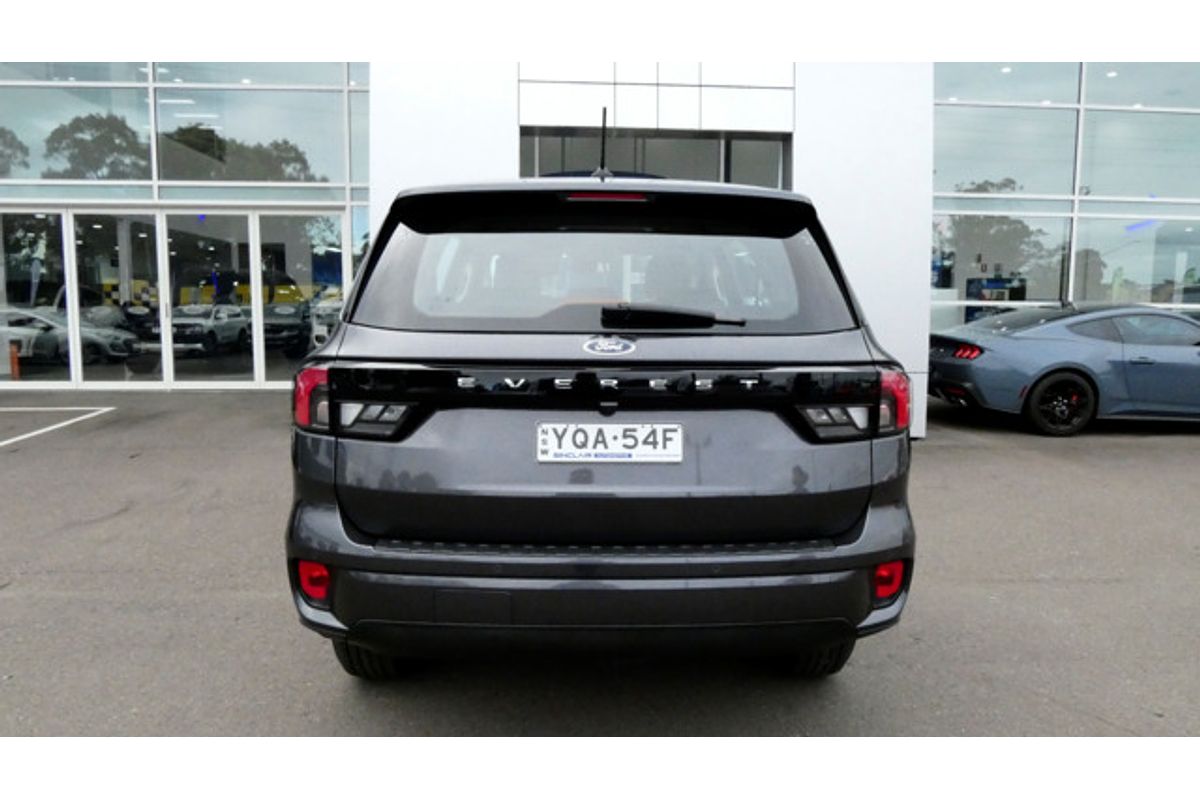 2024 Ford Everest Ambiente 2.0L