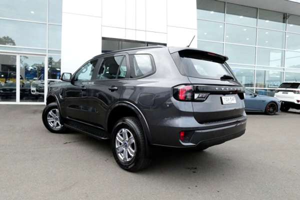 2024 Ford Everest Ambiente 2.0L