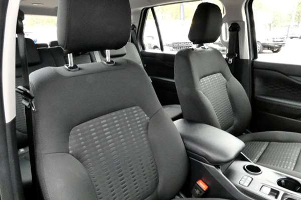 2024 Ford Everest Ambiente 2.0L