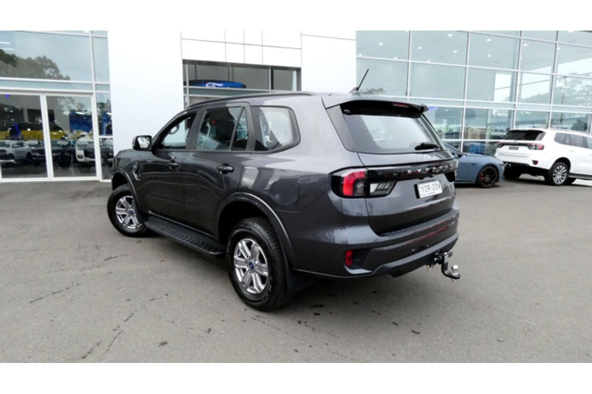 2024 Ford Everest Ambiente 2.0L