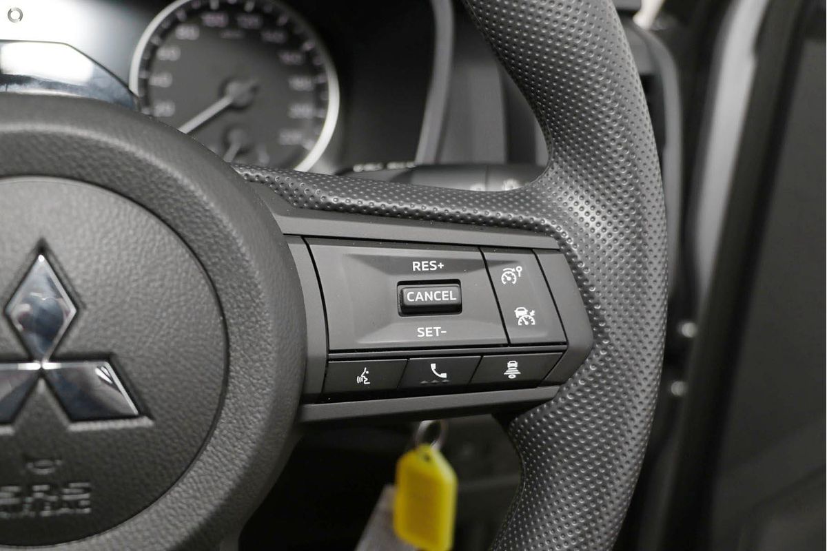 2024 Mitsubishi Triton GLX MV 4X4